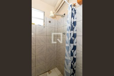 Banheiro da Suíte de casa para alugar com 2 quartos, 40m² em Realengo, Rio de Janeiro