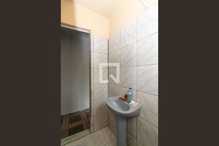 Banheiro da Suíte de casa para alugar com 2 quartos, 40m² em Realengo, Rio de Janeiro