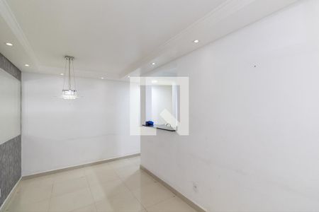 Sala e Cozinha de apartamento para alugar com 2 quartos, 47m² em Jardim Santa Teresinha, São Paulo