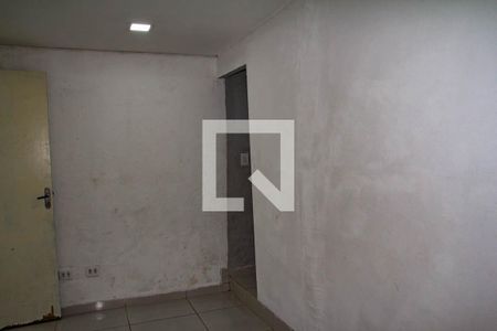Casa para alugar com 2 quartos, 30m² em Jardim Guiomar, São Paulo