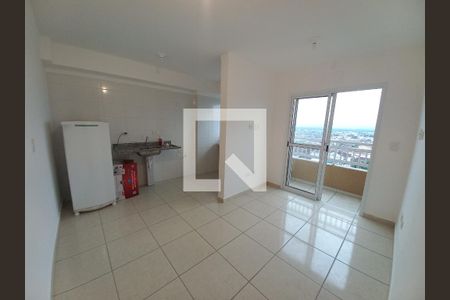 Sala de apartamento para alugar com 2 quartos, 46m² em Parque Sao Vicente, São Vicente
