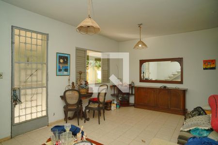 Sala de casa para alugar com 4 quartos, 480m² em Recanto de Itaipuaçu, Maricá