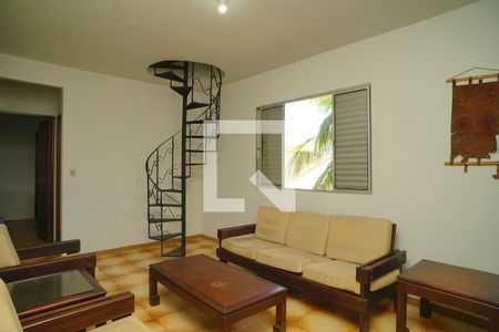 Sala de TV de casa para alugar com 4 quartos, 480m² em Recanto de Itaipuaçu, Maricá