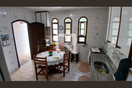 Casa à venda com 3 quartos, 225m² em Vila Nova Mazzei, São Paulo