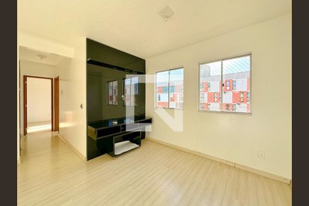 Sala  de apartamento para alugar com 3 quartos, 52m² em Serraria, São José