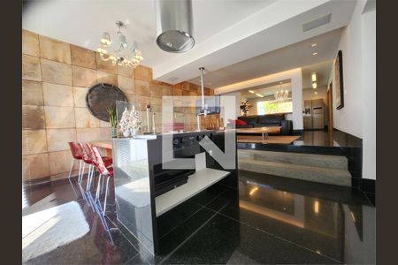 Casa à venda com 5 quartos, 720m² em Mangabeiras, Belo Horizonte