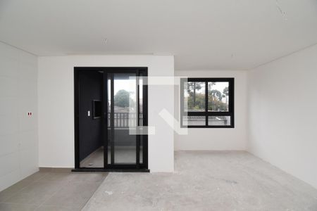 Sala/Cozinha de apartamento à venda com 2 quartos, 52m² em Centro, Curitiba