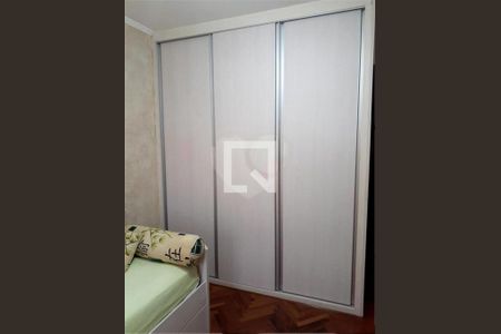 Casa à venda com 3 quartos, 229m² em Vila Paiva, São Paulo