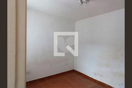 Casa à venda com 3 quartos, 106m² em Chora Menino, São Paulo