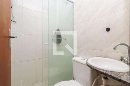 Banheiro da Suíte de casa de condomínio para alugar com 3 quartos, 117m² em Vila Regina, São Paulo