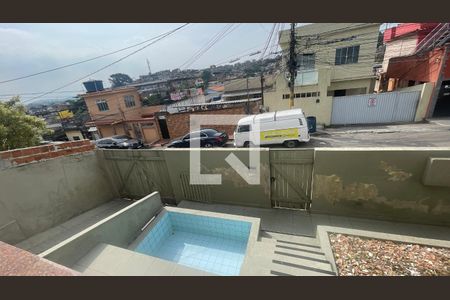 Varanda de casa para alugar com 2 quartos, 88m² em Vila São Luis, Duque de Caxias