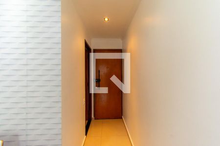 Corredor de apartamento para alugar com 3 quartos, 65m² em Vila Prudente, São Paulo