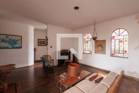 Sala de casa para alugar com 4 quartos, 273m² em Jardim Santa Clara, Taubaté
