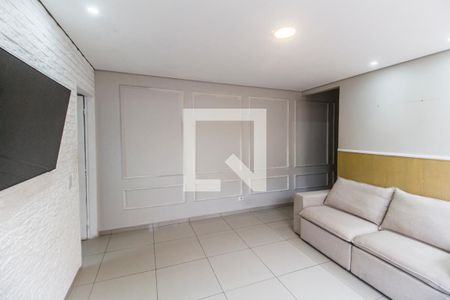 Sala de casa para alugar com 2 quartos, 175m² em Chácara Adriana Aparecida, Carapicuíba