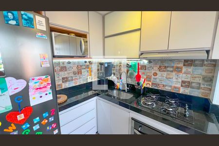Cozinha de apartamento à venda com 3 quartos, 69m² em Serrano, Belo Horizonte