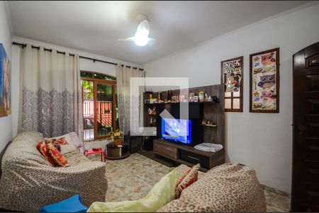 Casa à venda com 3 quartos, 210m² em Parque Sao Luis, São Paulo