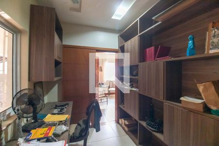 Quarto 1 de casa à venda com 2 quartos, 70m² em Santa Rosa, Niterói
