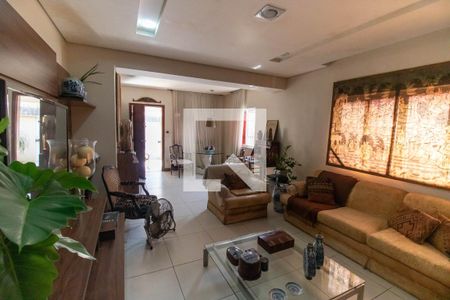 Sala de casa à venda com 2 quartos, 70m² em Santa Rosa, Niterói