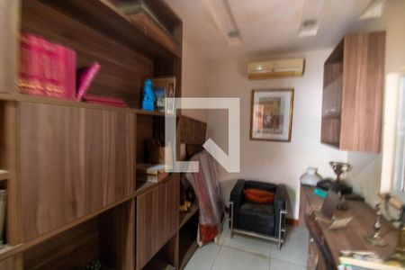 Quarto 1 de casa à venda com 2 quartos, 70m² em Santa Rosa, Niterói