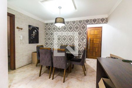 Sala de casa à venda com 3 quartos, 200m² em Conjunto Residencial José Bonifácio, São Paulo