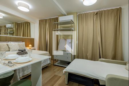 Sala / Quarto de apartamento para alugar com 1 quarto, 27m² em Vila Olímpia, São Paulo