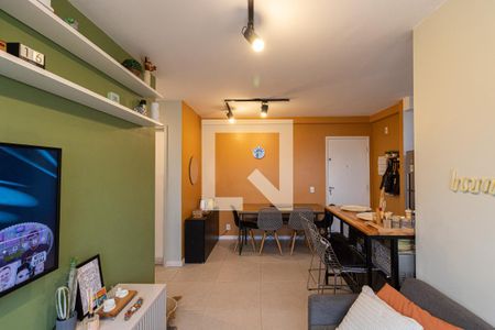 Sala/Cozinha/Área de Serviço de apartamento à venda com 2 quartos, 47m² em Cangaiba, São Paulo