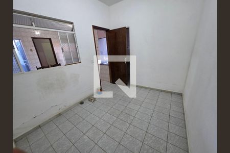 Casa para alugar com 4 quartos, 220m² em Dom Cabral, Belo Horizonte