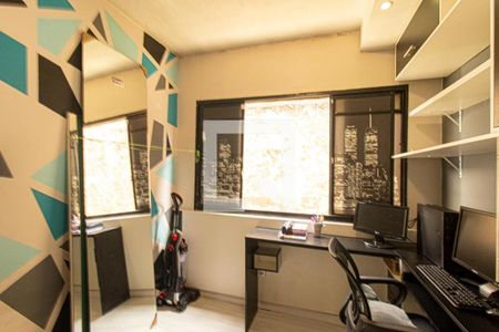 Quarto 1 de casa à venda com 3 quartos, 560m² em Cidade Industrial de Curitiba, Curitiba