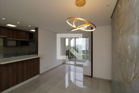Sala de apartamento à venda com 3 quartos, 68m² em Sítio da Figueira, São Paulo