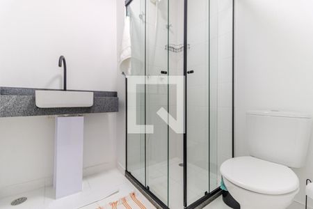 Banheiro de kitnet/studio para alugar com 1 quarto, 24m² em Vila Buarque, São Paulo