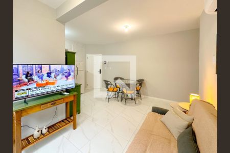Sala de TV de apartamento para alugar com 1 quarto, 54m² em Cachoeira do Bom Jesus, Florianópolis