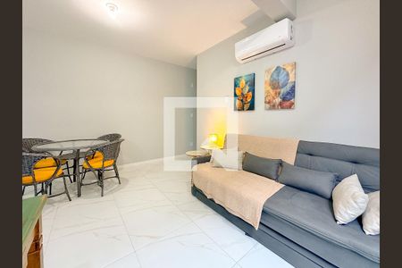 Sala de TV de apartamento para alugar com 1 quarto, 54m² em Cachoeira do Bom Jesus, Florianópolis