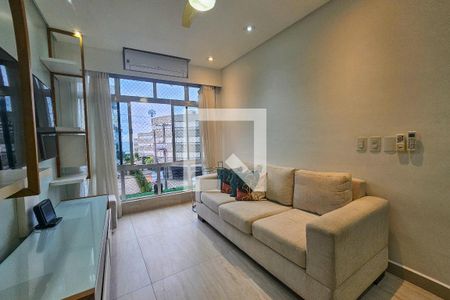 Apartamento para alugar com 2 quartos, 75m² em Jardim Las Palmas, Guarujá