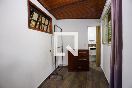 Sala / Quarto de apartamento para alugar com 1 quarto, 15m² em Jardim Semiramis, Cotia