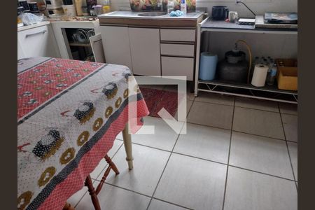 Cozinha de casa à venda com 3 quartos, 150m² em Jardim Itu, Porto Alegre