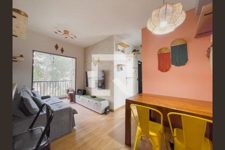 Sala de apartamento para alugar com 2 quartos, 57m² em Umuarama, Osasco