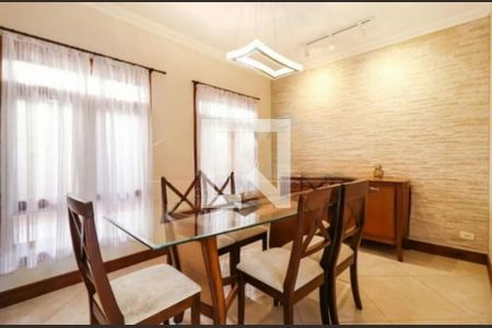 Casa à venda com 3 quartos, 300m² em Jardim dos Estados, São Paulo