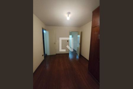 Casa à venda com 2 quartos, 110m² em Vila Romano, São Paulo