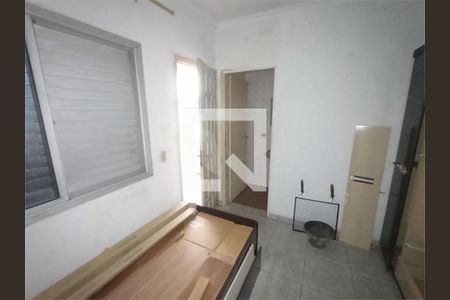 Casa à venda com 3 quartos, 250m² em Vila Brasilina, São Paulo
