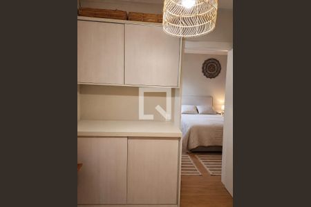 Quarto de apartamento à venda com 3 quartos, 79m² em Bacacheri, Curitiba
