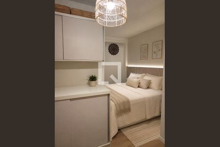 Quarto de apartamento à venda com 3 quartos, 79m² em Bacacheri, Curitiba