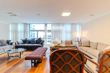 Sala de apartamento à venda com 3 quartos, 284m² em Higienópolis, São Paulo