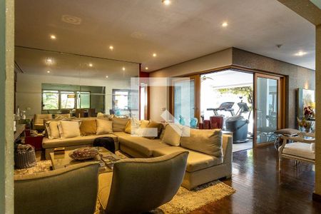 Casa à venda com 5 quartos, 796m² em Alphaville, Santana de Parnaíba