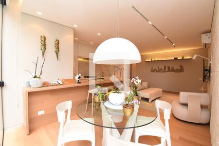 Sala de apartamento à venda com 2 quartos, 120m² em Bigorrilho, Curitiba