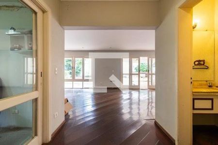 Casa à venda com 4 quartos, 400m² em Alphaville, Santana de Parnaíba
