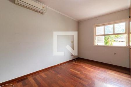 Casa à venda com 4 quartos, 400m² em Alphaville, Santana de Parnaíba