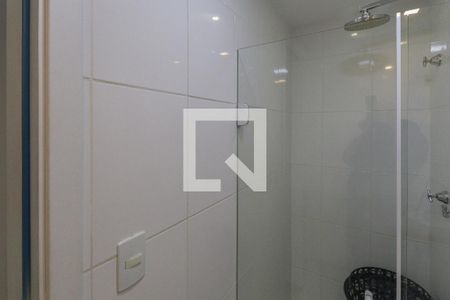 Banheiro de apartamento para alugar com 2 quartos, 49m² em Carandiru, São Paulo