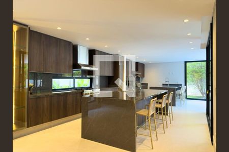 Casa à venda com 4 quartos, 753m² em Alphaville, Santana de Parnaíba