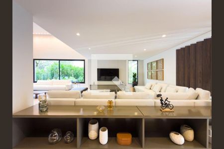 Casa à venda com 4 quartos, 753m² em Alphaville, Santana de Parnaíba