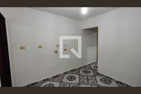 Sala de casa para alugar com 2 quartos, 100m² em Conjunto Residencial Presidente Castello Branco, Ferraz de Vasconcelos